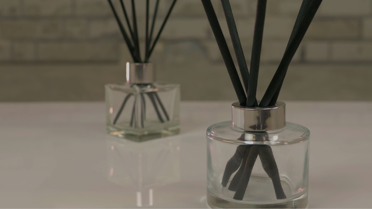 How to make and test scent reed diffusers – Candle Shack UK