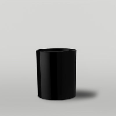 30cl Lotti gloss black candle jar on a grey background