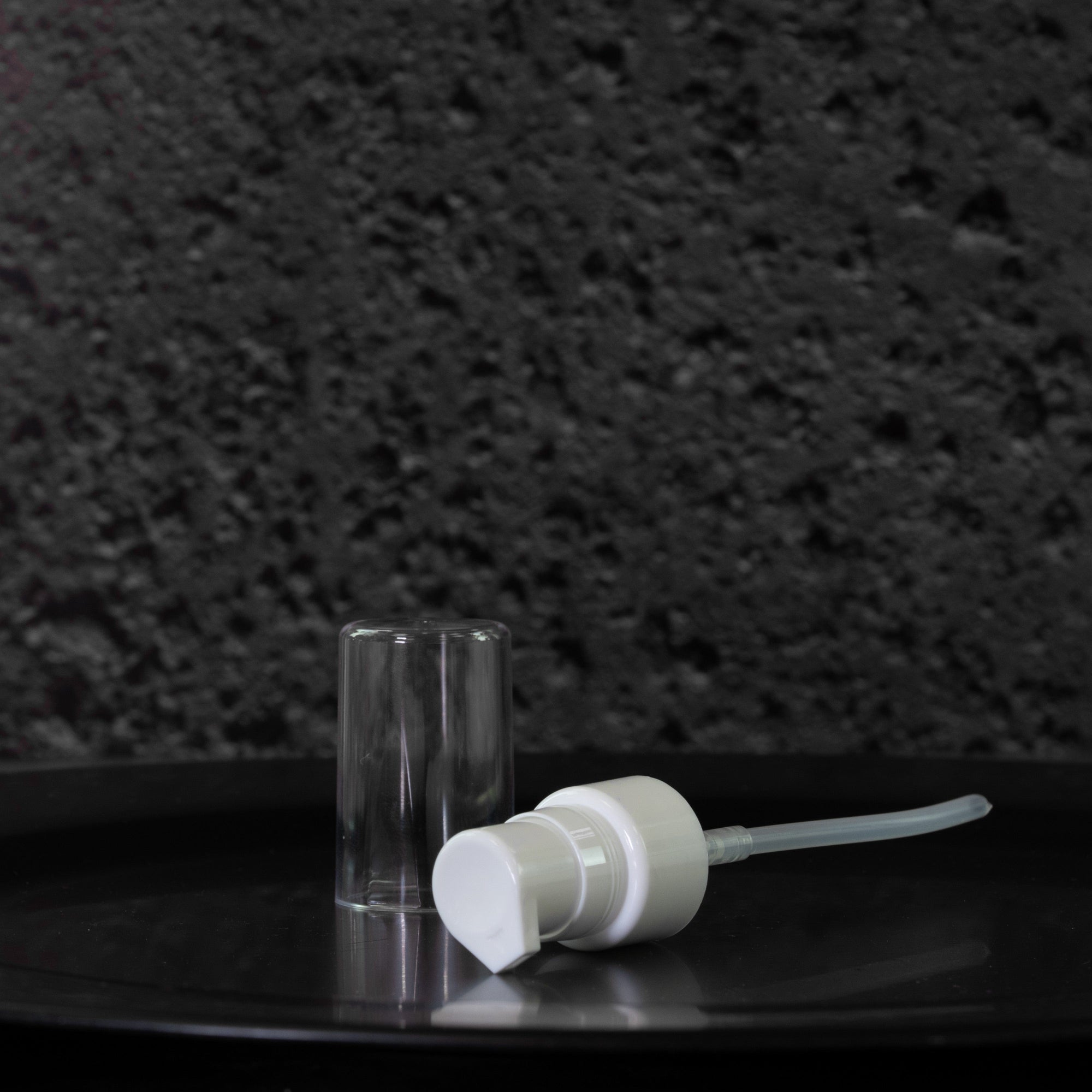 White Smooth Treatment Pump 20/410