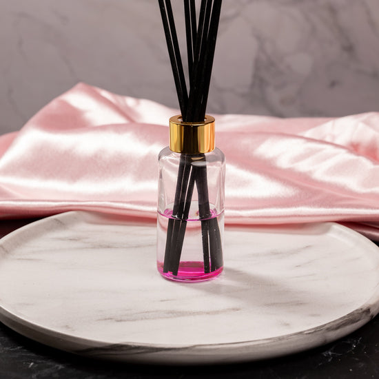 100ml Tall Circular Diffuser Bottle - Clear With Pink Base