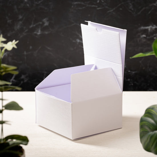 Luxury Folding Box & Liner for 50cl - White